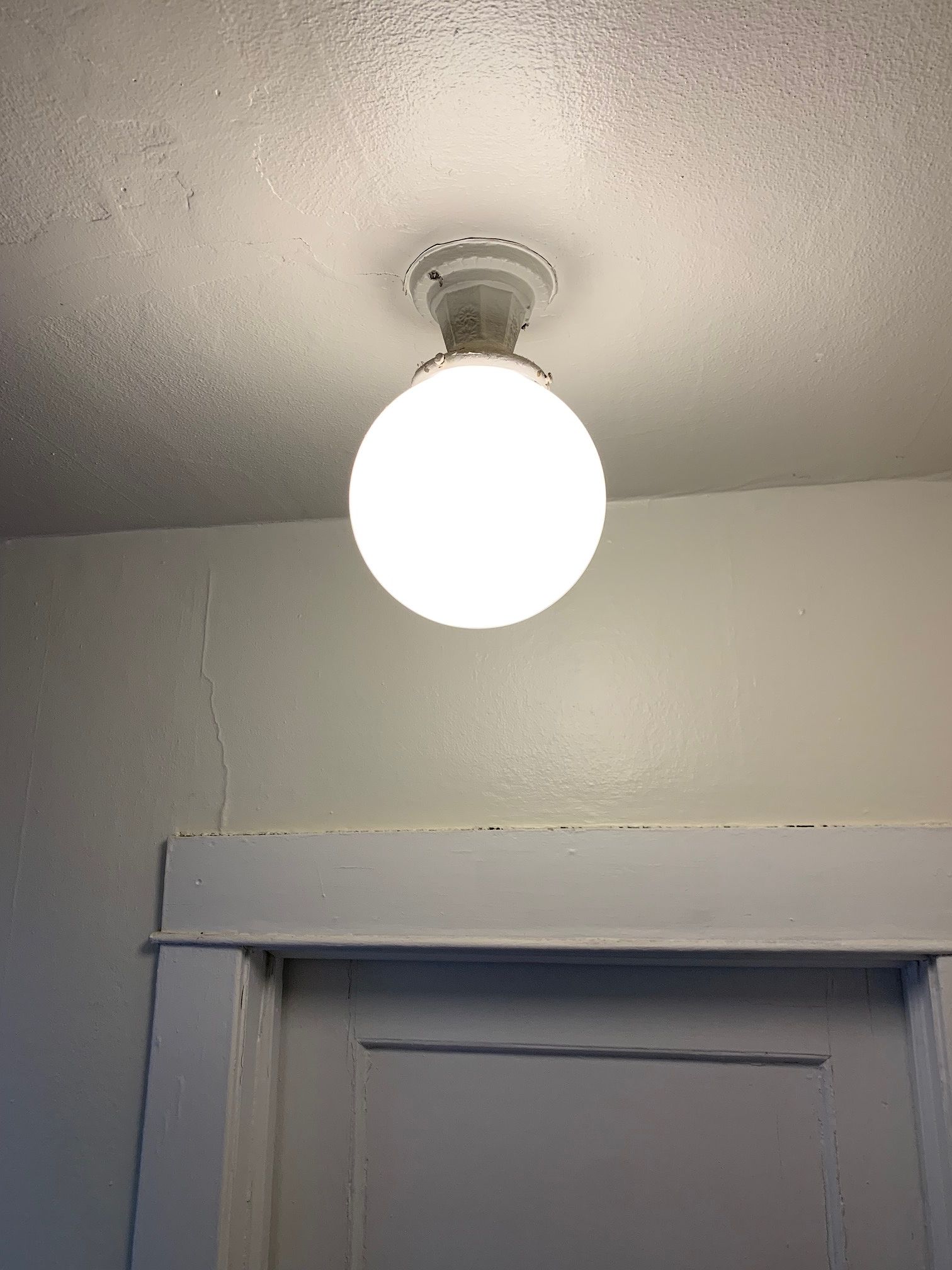 Totally enclosed luminaire